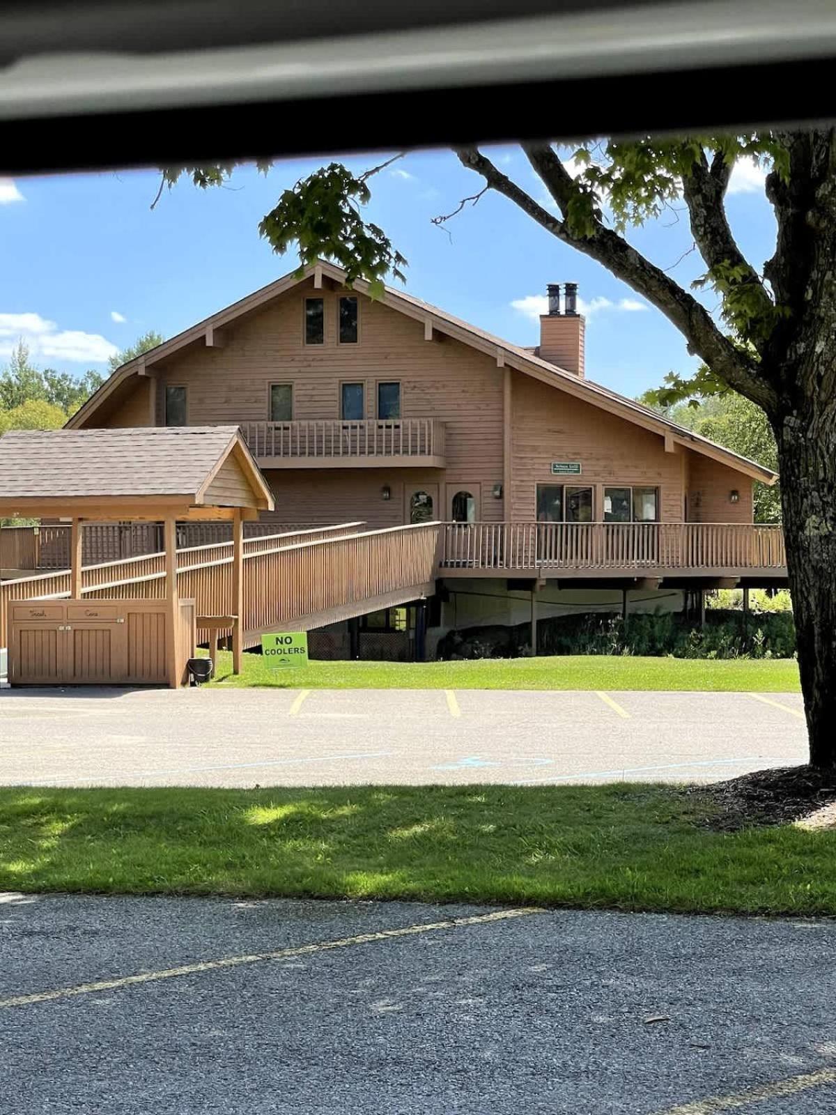 3 Connecting Units, Walk To Tubing, Shuttle Villa Bellaire Exterior photo